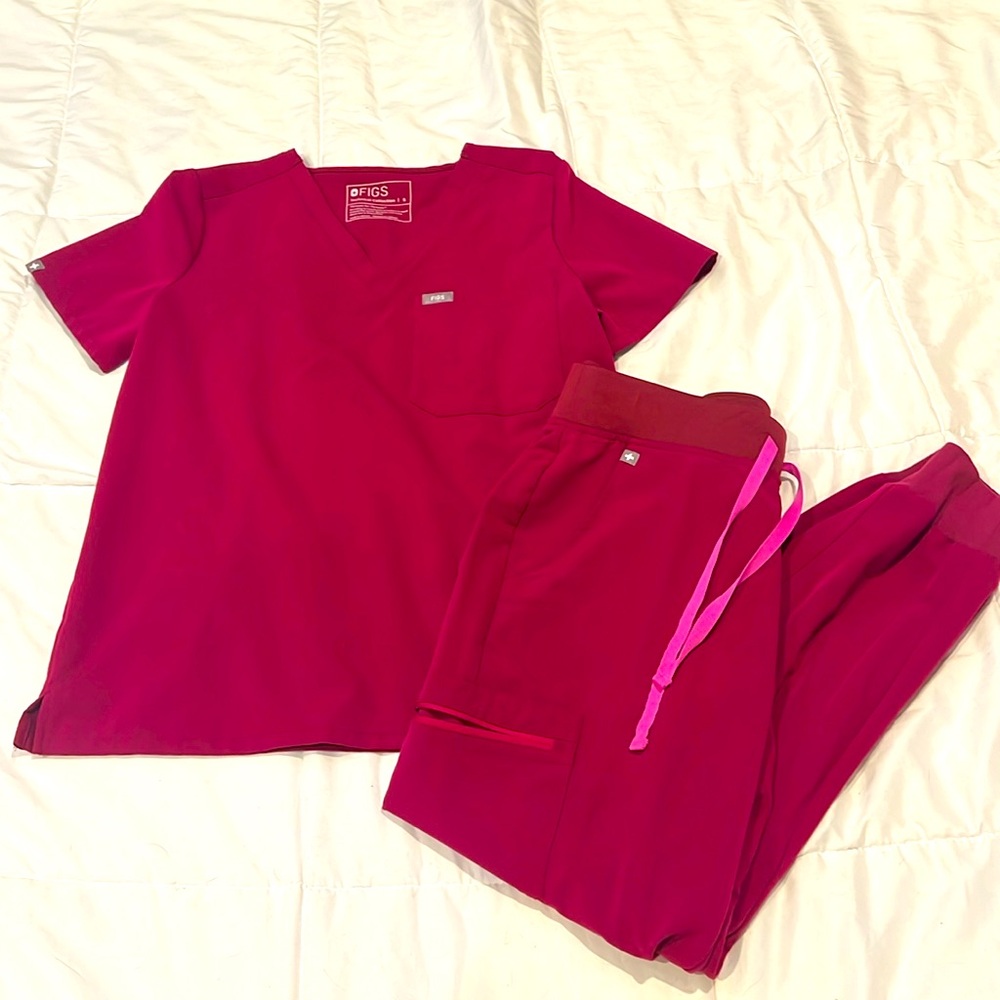 Figs Technical scrub top and bottom
